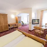 Hotell Am Haslinger Hof 4*