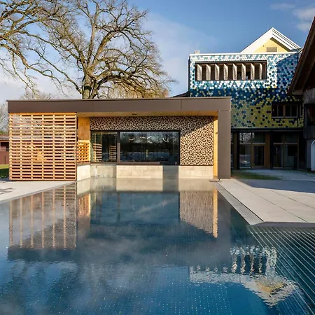 Hotel Am Haslinger Hof 4*
